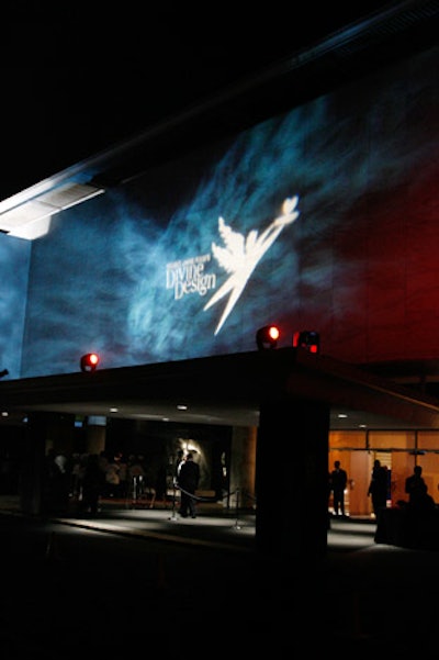 A gobo bearing the event's logo was visible from Wilshire Boulevard.