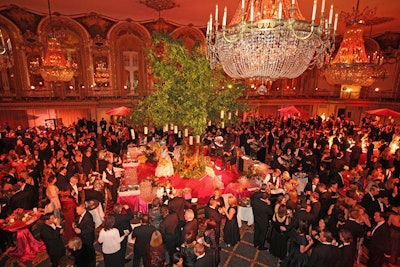 Some 1,200 guests attended the black-tie event.