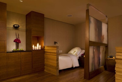 Translucent screens featuring nature scenes decorate the relaxation rooms.