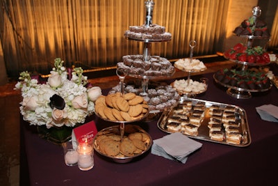 Glorious Food served a menu of vegetable timbale and roasted chicken with tarragon mustard sauce, as well as a dessert buffet following the performance.