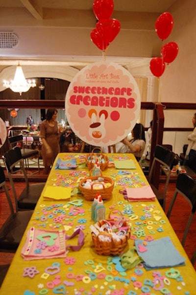 The Little Art Box provided materials for children to make colourful bags.