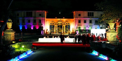 Everlast Productions lit the historical mansion with variety of soft colors throughout the night.
