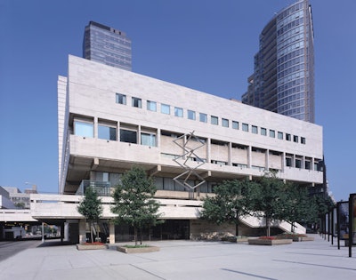 Previously, Alice Tully Hall encompassed 54,876 square feet. The expanded facility has almost 80,000 square feet of space and a new facade.