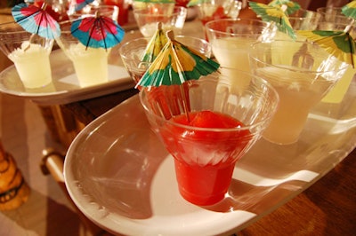 The free non-alcoholic piña coladas, margaritas, and strawberry daiquiris were a hit with the lunchtime crowd at Vanderbilt Hall.