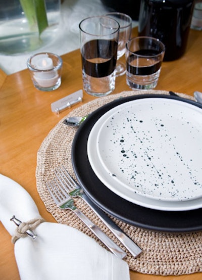 Ralph Lauren Home's dishes had a casual feel and a splattered pattern.