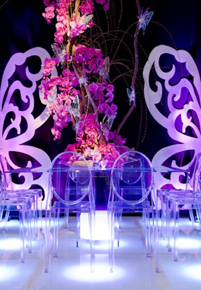 Jerry Sibal/Design Fusion incorporated glowing elements from PBG Event Productions.