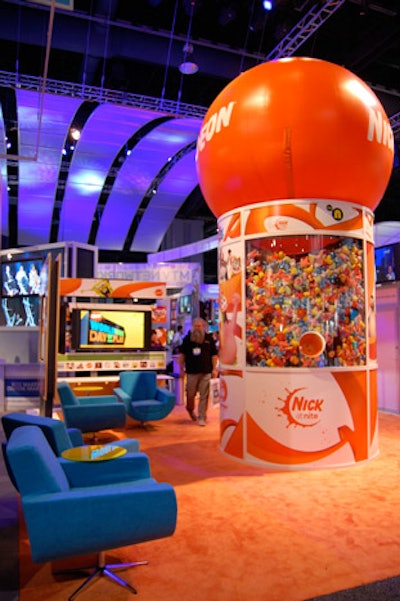Nickelodeon stayed true to its blue and orange and included a massive centerpiece filled with toys for the taking.