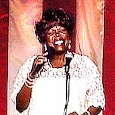 E1504disc 01 1015 Lilliaswhite 1 152