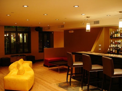 Vintage Lounge