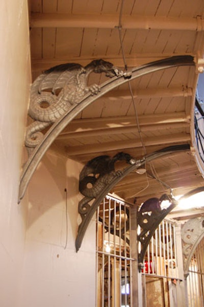 Carvings of dragons and snakes can be seen throughout the building.