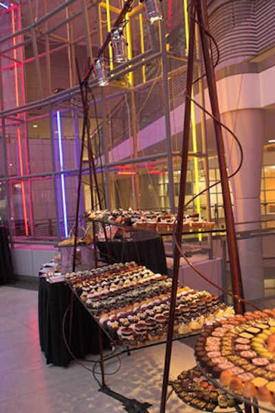 A dessert station took over the atrium's raised Oculus space, complete with mini cupcakes, assorted pastries, and chocolates.