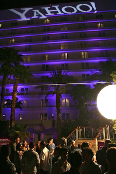 A gobo of Yahoo's logo glowed on the Hard Rock.