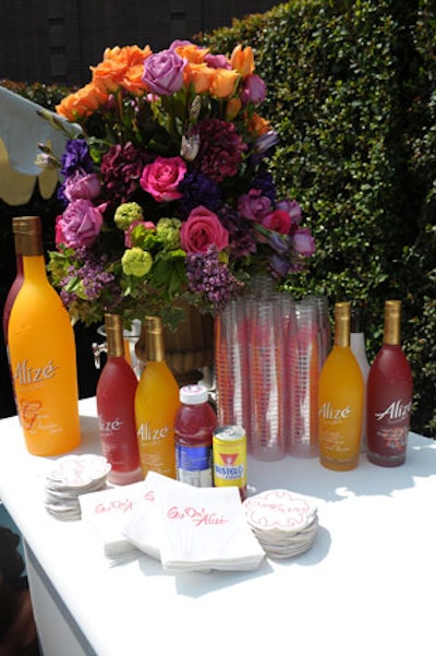 Alizé poured its beverages from an alfresco bar at the salon.