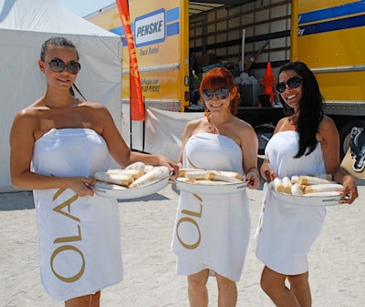 Promotional models gave away bottles of Olay's new body wash.
