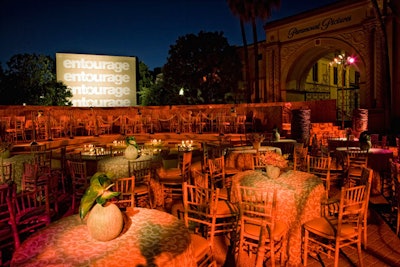 The Entourage party transformed the fountain garden outside the Paramount Theater at Paramount Pictures Studio into a beachy nightspot.
