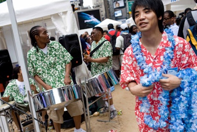 Nintendo brought in a steel drummer, a singer, and even a staff to hand out leis.