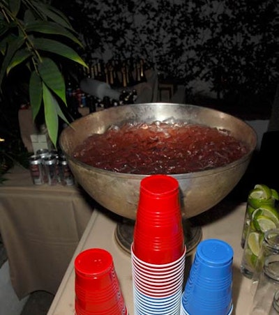 Drinks in colored plastic cups added extra authenticity to the party targeting post-college-age women.