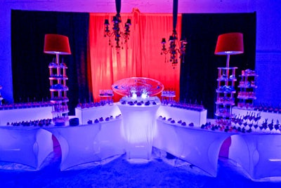 Silver Lining In Flight Catering provided an extensive dessert bar at the after-party.