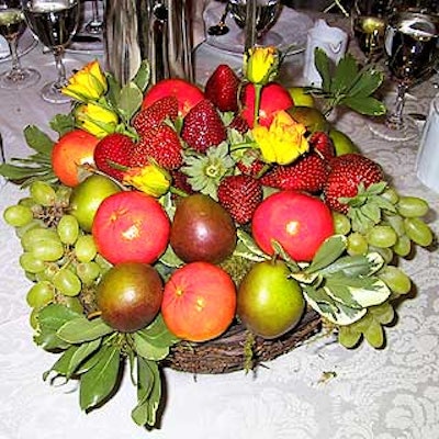 The table centerpieces consisted of baskets of fruit donated by Fairway markets and artfully arranged by Flowers by Reuven. The fruit was later added to meals delivered to the homebound elderly by Citymeals-on-Wheels.