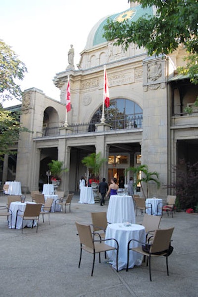 Organizers kicked off the gala with a cocktail reception in the courtyard at the Liberty Grand.