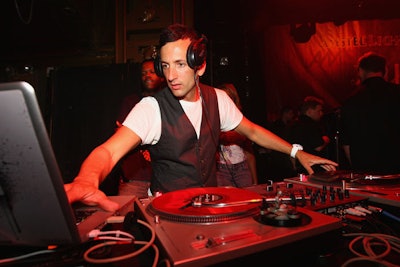 DJ Clinton Sparks performed at several of the tour stops, including the July 7 kickoff in Boston and the final night in New York.