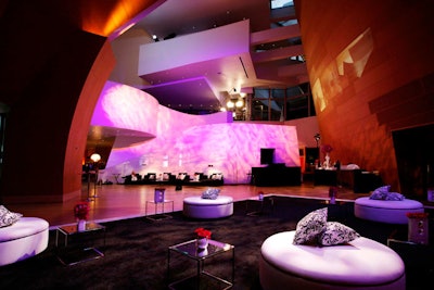 The 2008 Entertainment Tonight Emmy party sponsored by People magazine took to the Walt Disney Concert Hall for the second year running.