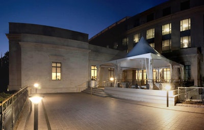 The ground-level Plaza Terrace accommodates 220 seated and 300 for reception.