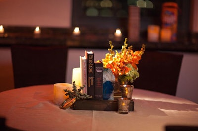 Tables reserved for cast, crew, and HBO staffers had different centerpieces made up of books, flowers, and tchotchkes.