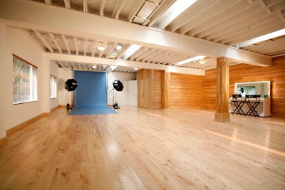 Studio B on the building's first floor has an open layout.