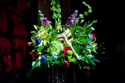ConceptBAIT incorporated Venetian masks into the centerpieces.