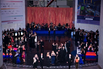 With colorful lounge areas and music from the Stu Hirsh Orchestra, the cocktail reception took place in the museum's rotunda.