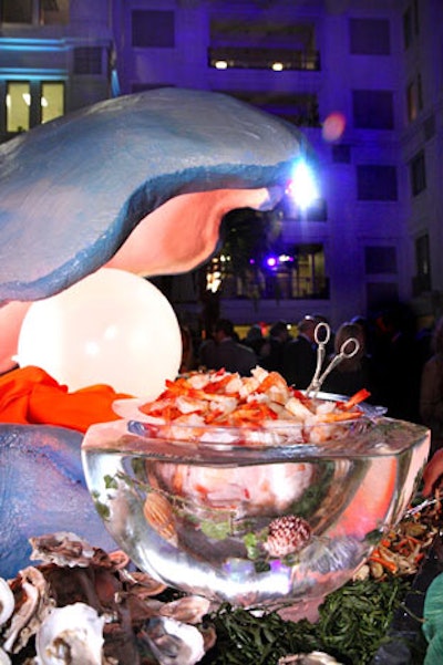 Windows Catering accented a raw bar buffet with a giant clam shell and pearl.