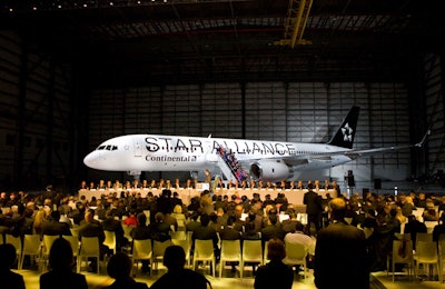 C.E.O.s from each of the 25 airlines in the Star Alliance joined Continental for the unveiling of its newest 757 inside a hangar at Newark Airport.
