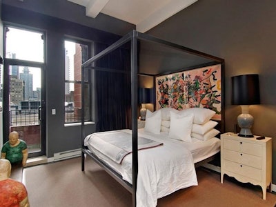 The former residence's bedrooms can be set up as lounges for press events, receptions, or other functions.