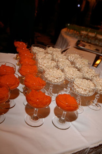 The pet buffets also offered crystal goblets of pureed carrots and chicken and rice.