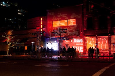 Using two 10-foot-tall lighting truss towers, event producers projected images of dressmaker dummies, thread spools, buttons, and scissors onto a 100-foot-wide, 25-foot-high area on Avenue's facade. The system took five hours to install and only an hour to deconstruct.