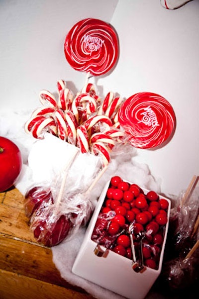 Displays of peppermint and cinnamon candy canes, candy apples, and Whirly Pops filled the enchanted forest, inspired by the tale of Hansel and Gretel.