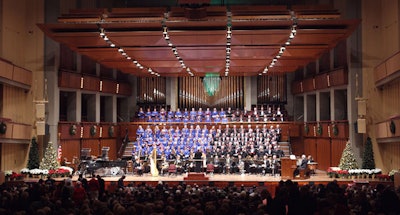 The evening began with a Christmas concert of traditional French carols and a sing-along of the first verse of 'Silent Night' in French.