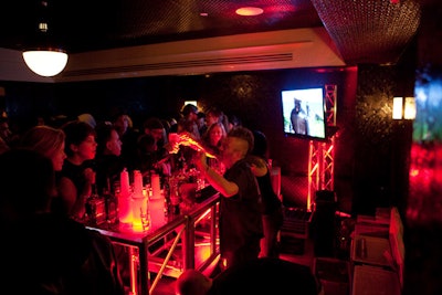 Matching the 'back to basics' decor theme, the bar was made from metal trusses.