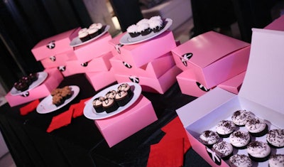 Georgetown Cupcakes provided desserts.