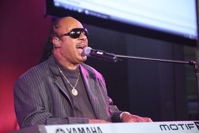 Stevie Wonder performed 'You Are the Sunshine of My Life.'