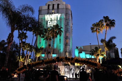 Vanity Fair once again worked with lighting designer Patrick Woodroffe to illuminate the hotel's facade.