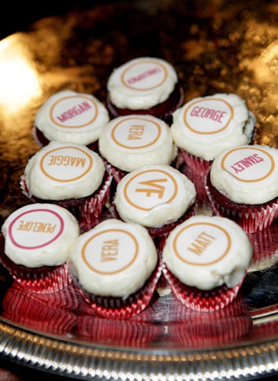 Bite-size Magnolia cupcakes showed the names of actresses and actors up for the night's big awards.