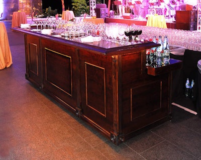 Perfect Settings' Chameleon Tables can serve as bars or buffets.
