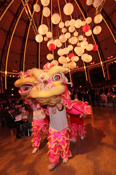 Marklund, a nonprofit devoted to assisting people with severe developmental disabilities, hosted its Chinese New Year-themed Top Hat Ball in Chicago in February. The Chicago Dragons Athletic Association performed a lion dance, which symbolically ushers in prosperity and good luck.