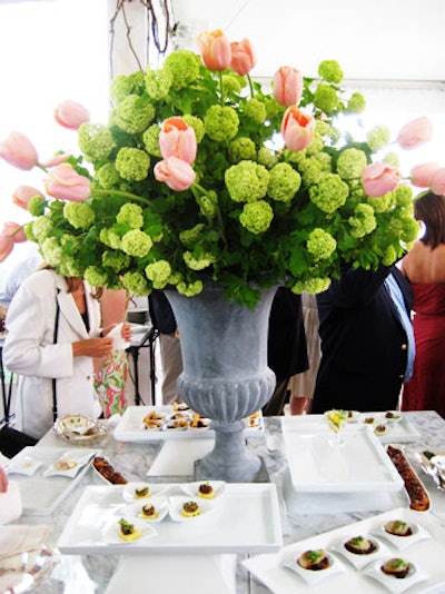 Politico hosted a Sunday brunch at the home of its publisher, Robert Allbritton, where Design Cuisine served a pretty spread of breakfast bites like truffled hashbrowns and tiny sticky buns on sticks, amid flowers from New York florist Vert-De-Gris.
