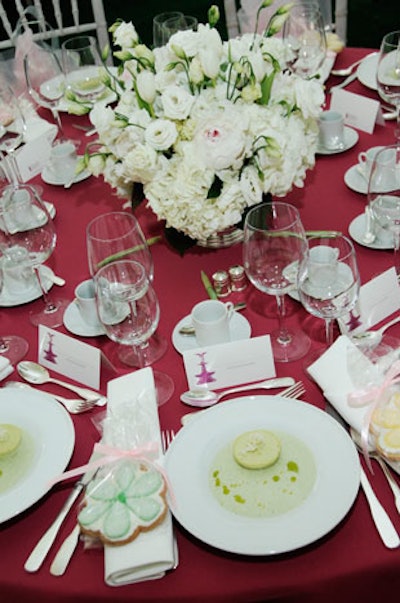 Tables were simple at the luncheon, with tasteful flowers by Andrew Pascoe. They did the old fashioned thing where one person at each table got to take the centerpiece home. Ladies like that sort of thing.