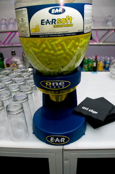 During the concert, guests could get cocktails—and earplugs—at the open bar.