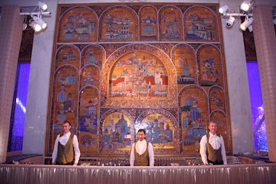 Designed to resemble St. Petersburg's Winter Castle, Golden Hall had two large bars.