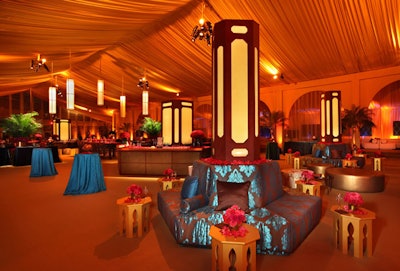 Designer Thomas Ford helmed the after-party's decor, working in turquoise-patterned seating that was seen again in the V.I.P. area wall decor.